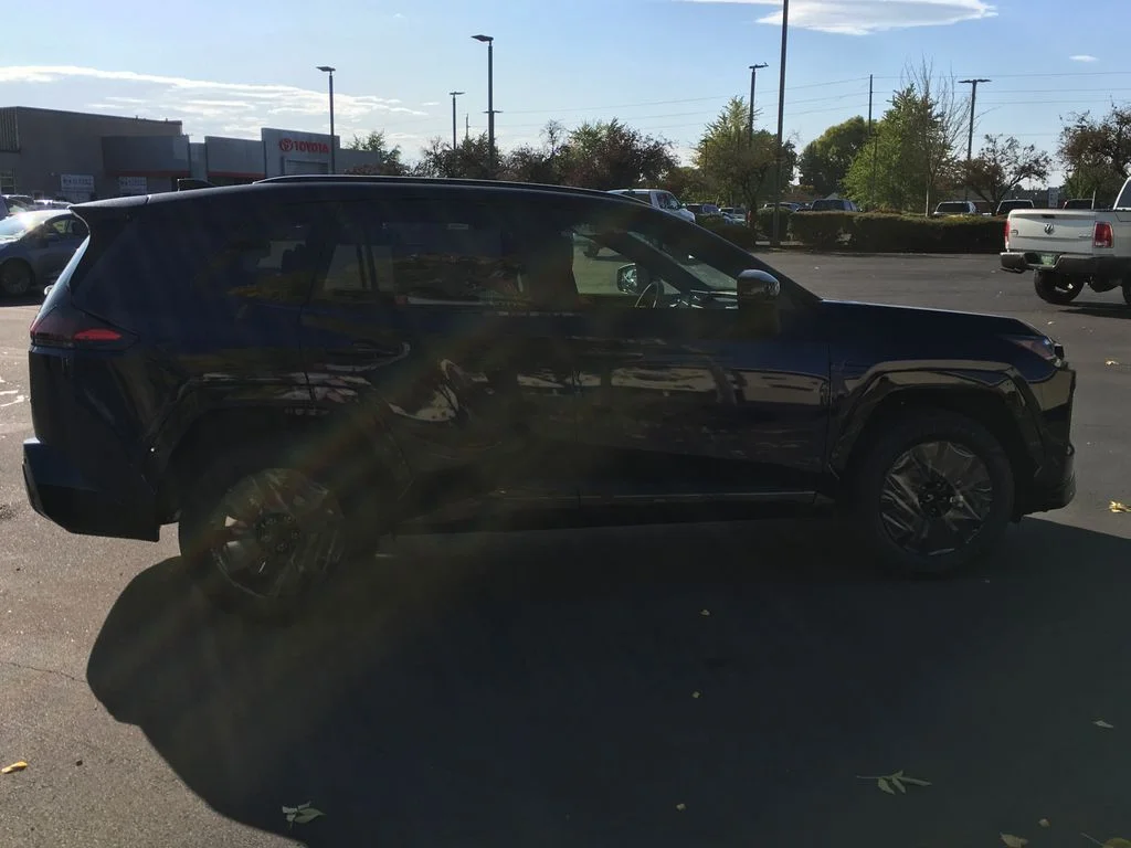 New 2026 Blueprint Toyota SE image 6