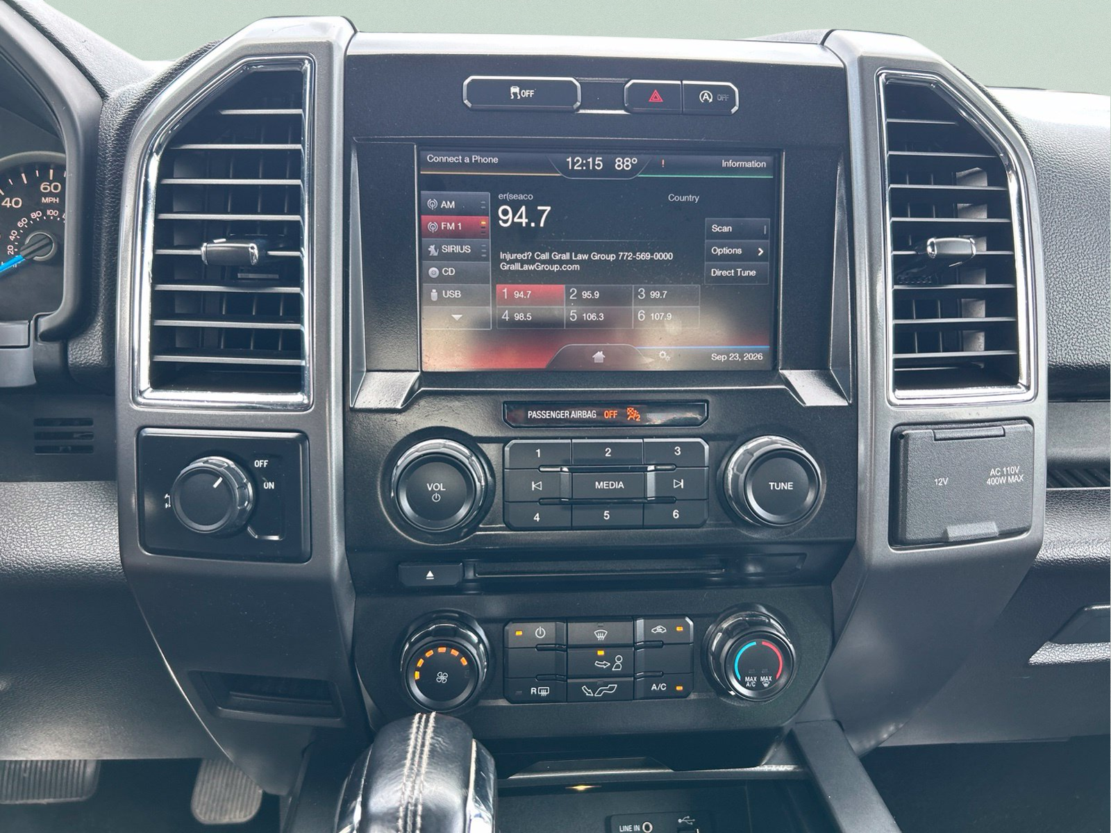 Used 2015 Red Ford XLT image 16