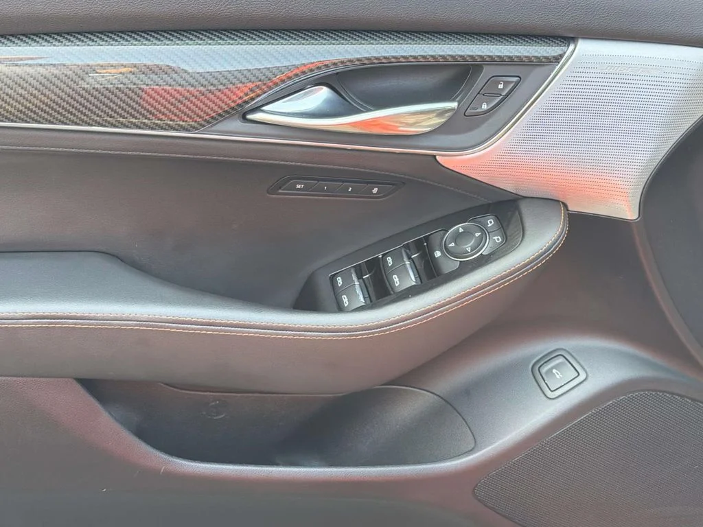 Used 2020 Royal Spice Metallic Cadillac V-Series image 15