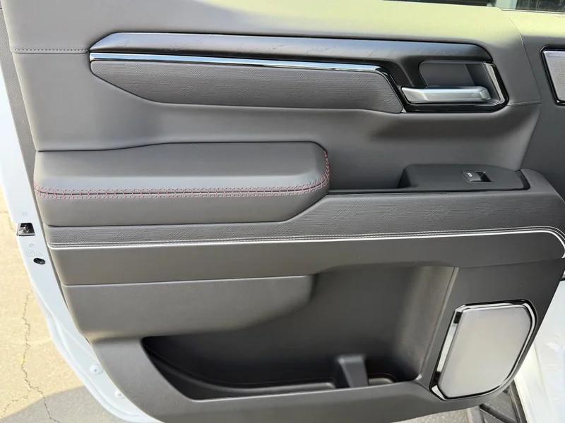 New 2026 Summit White GMC AT4X image 19