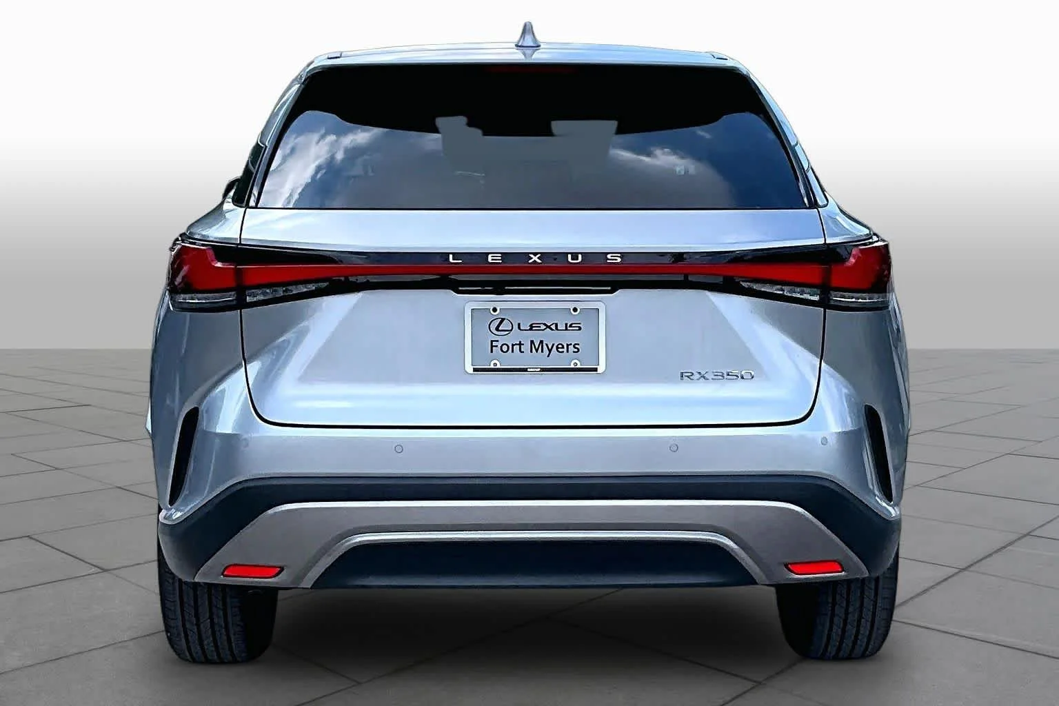 Used 2024 Iridium Lexus  image 5