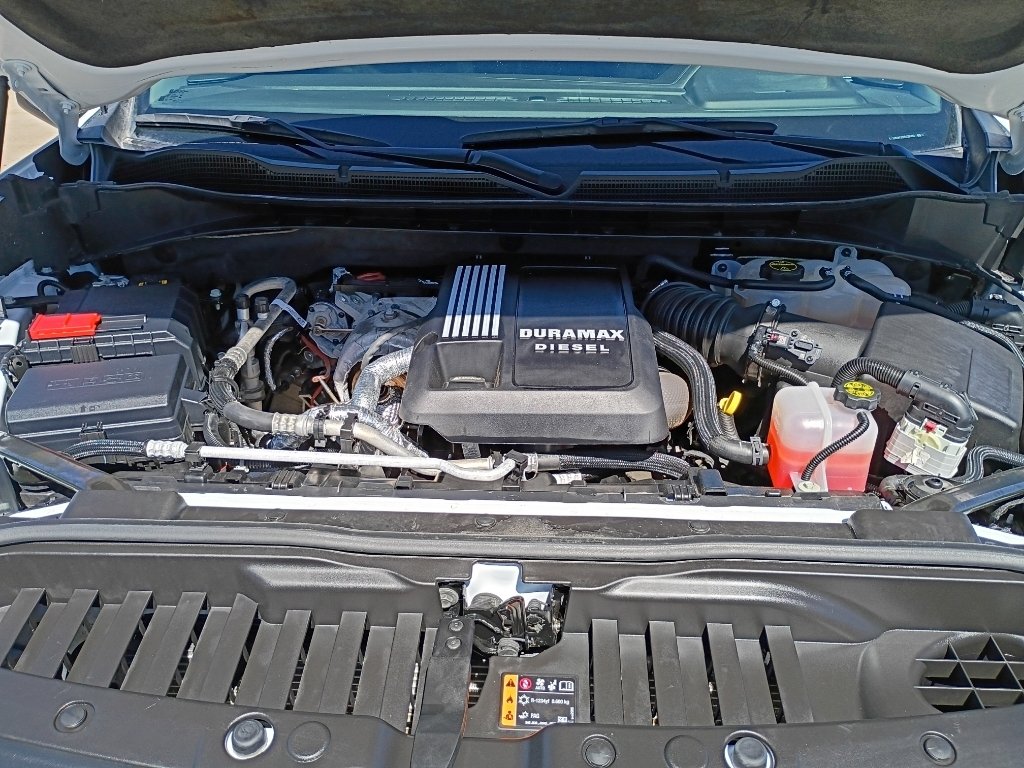 Used 2025 Summit White Chevrolet LT Trail Boss image 38