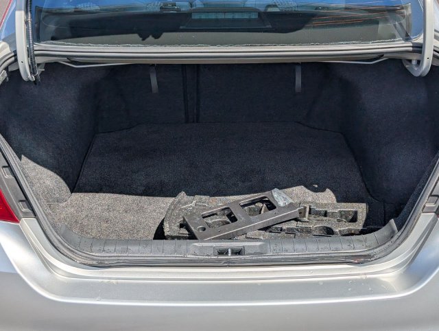 Used 2017 Silver Nissan 2.5 SV image 10