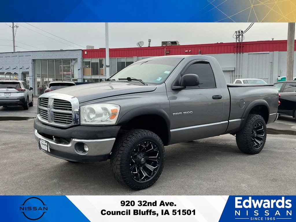 Used 2007 Gray Dodge SLT image 5