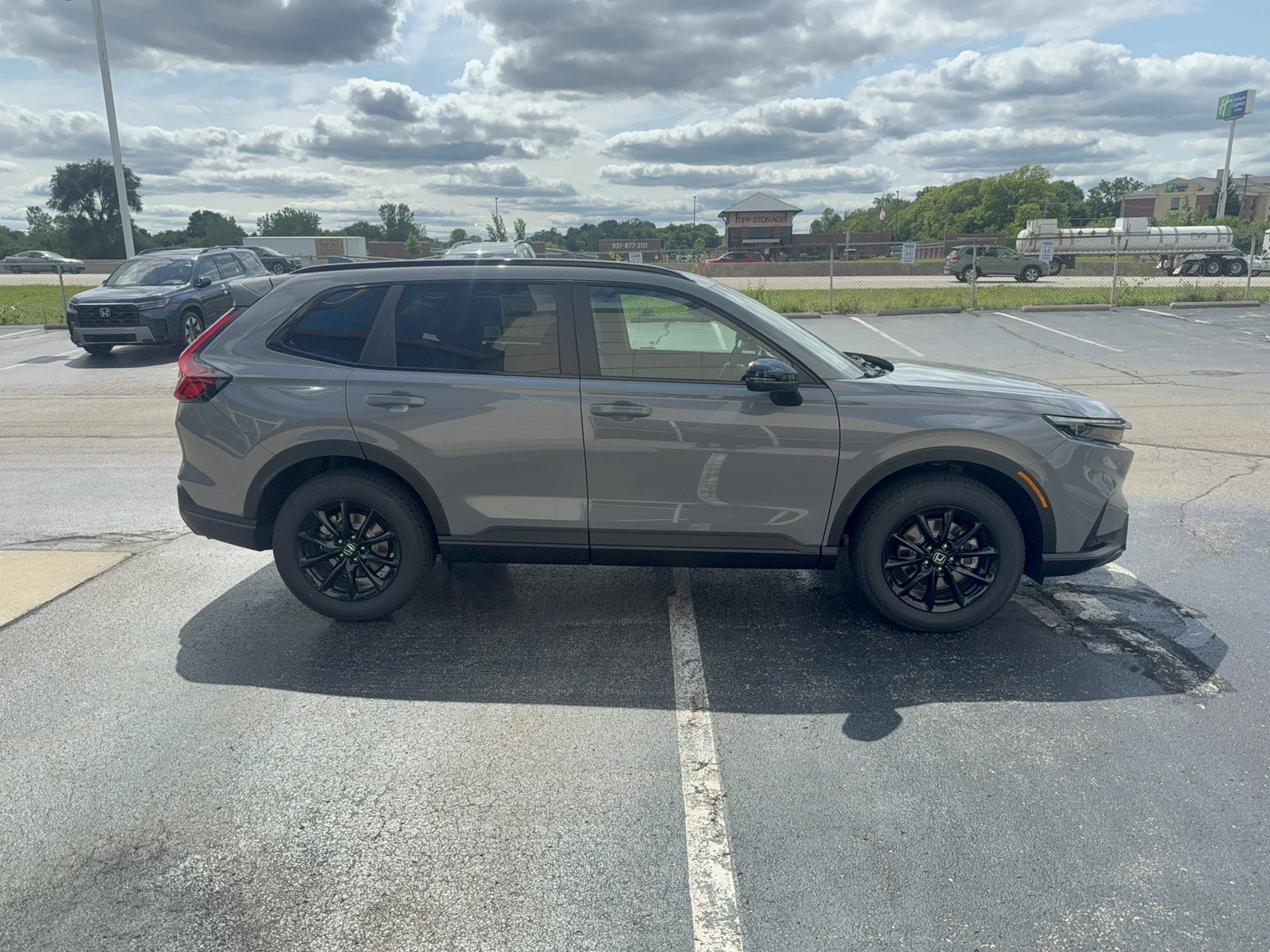New 2026 Urban Gray Pearl Honda Sport-L image 4