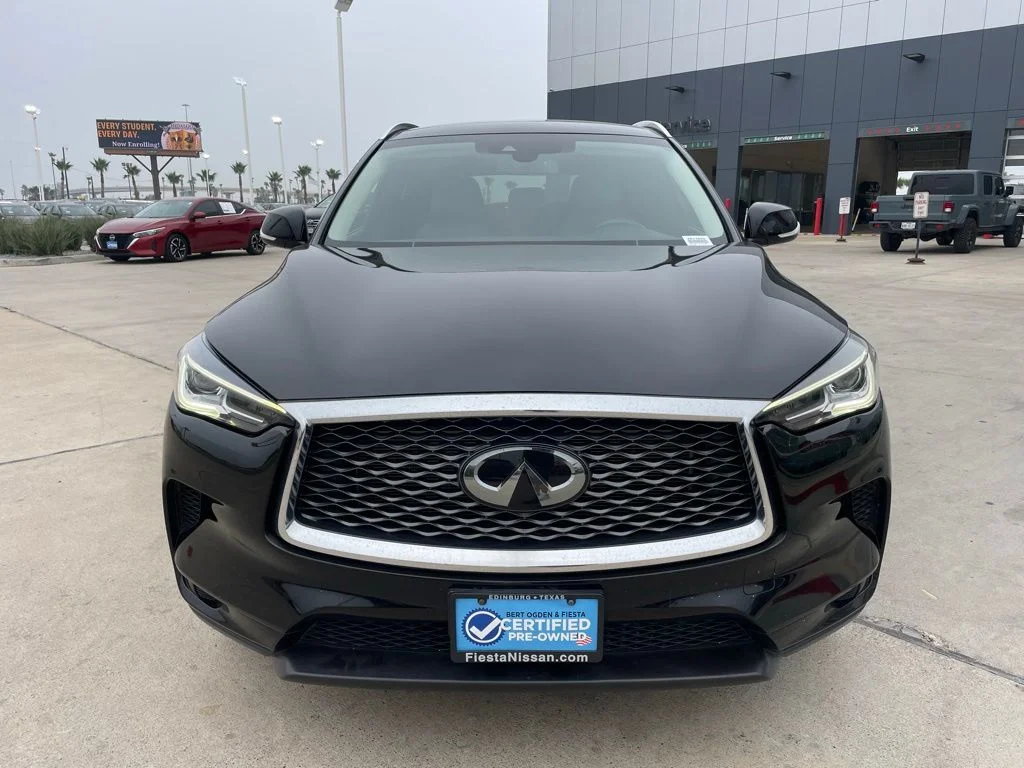 Used 2023 Black INFINITI LUXE image 7