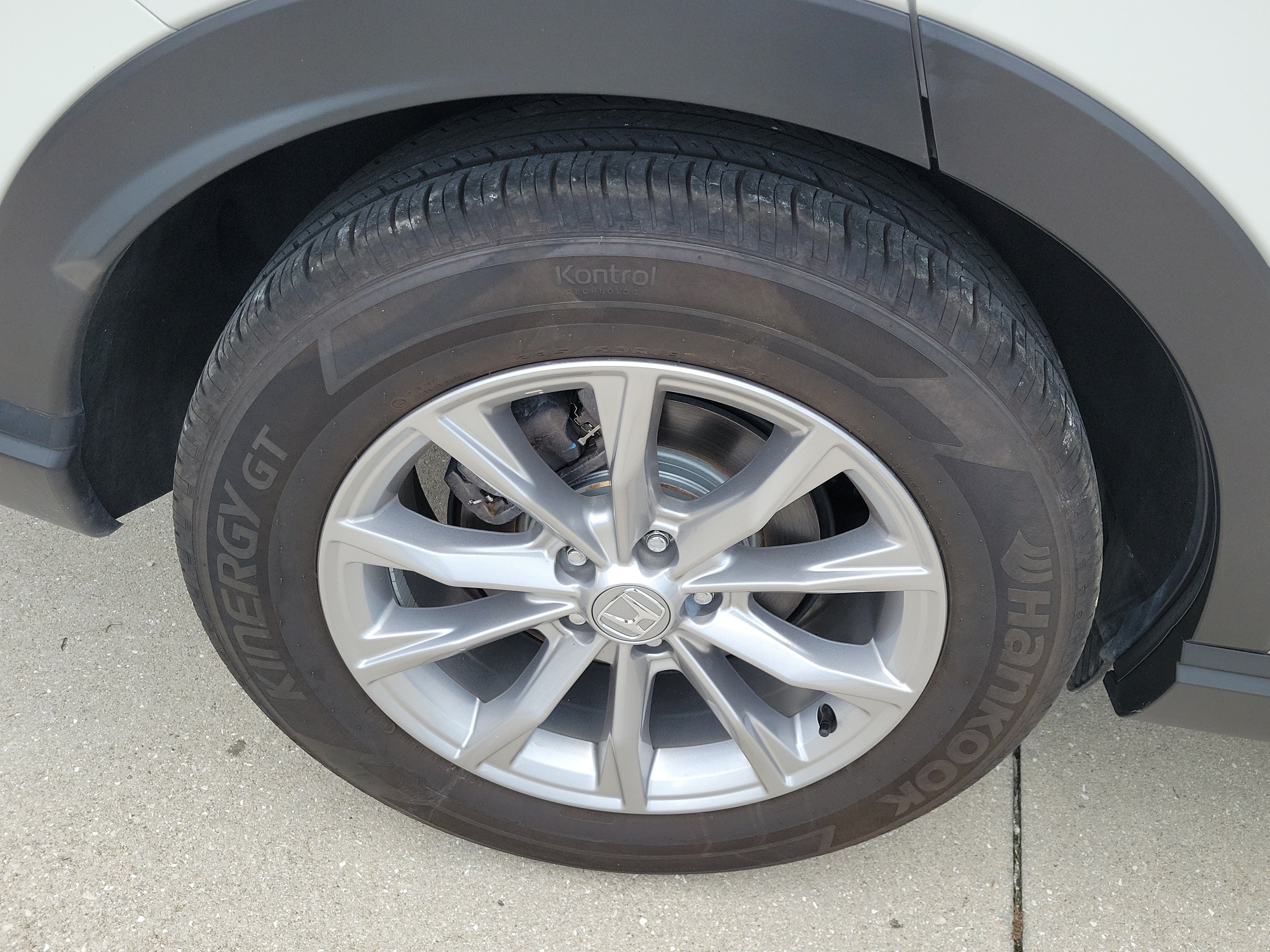 Used 2025 Sparkle Silver Honda EX-L image 10