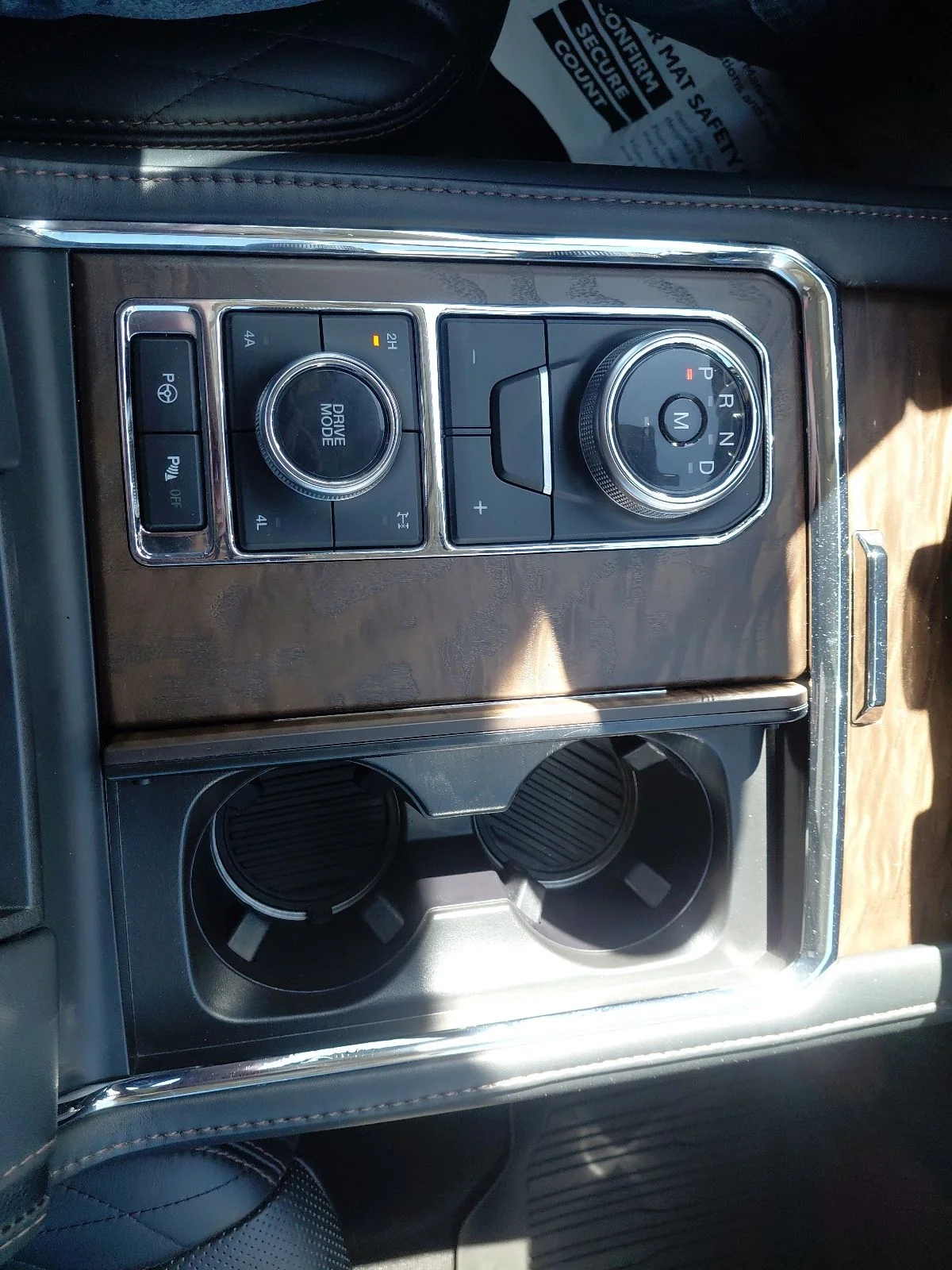 Used 2020 White Ford Platinum image 38
