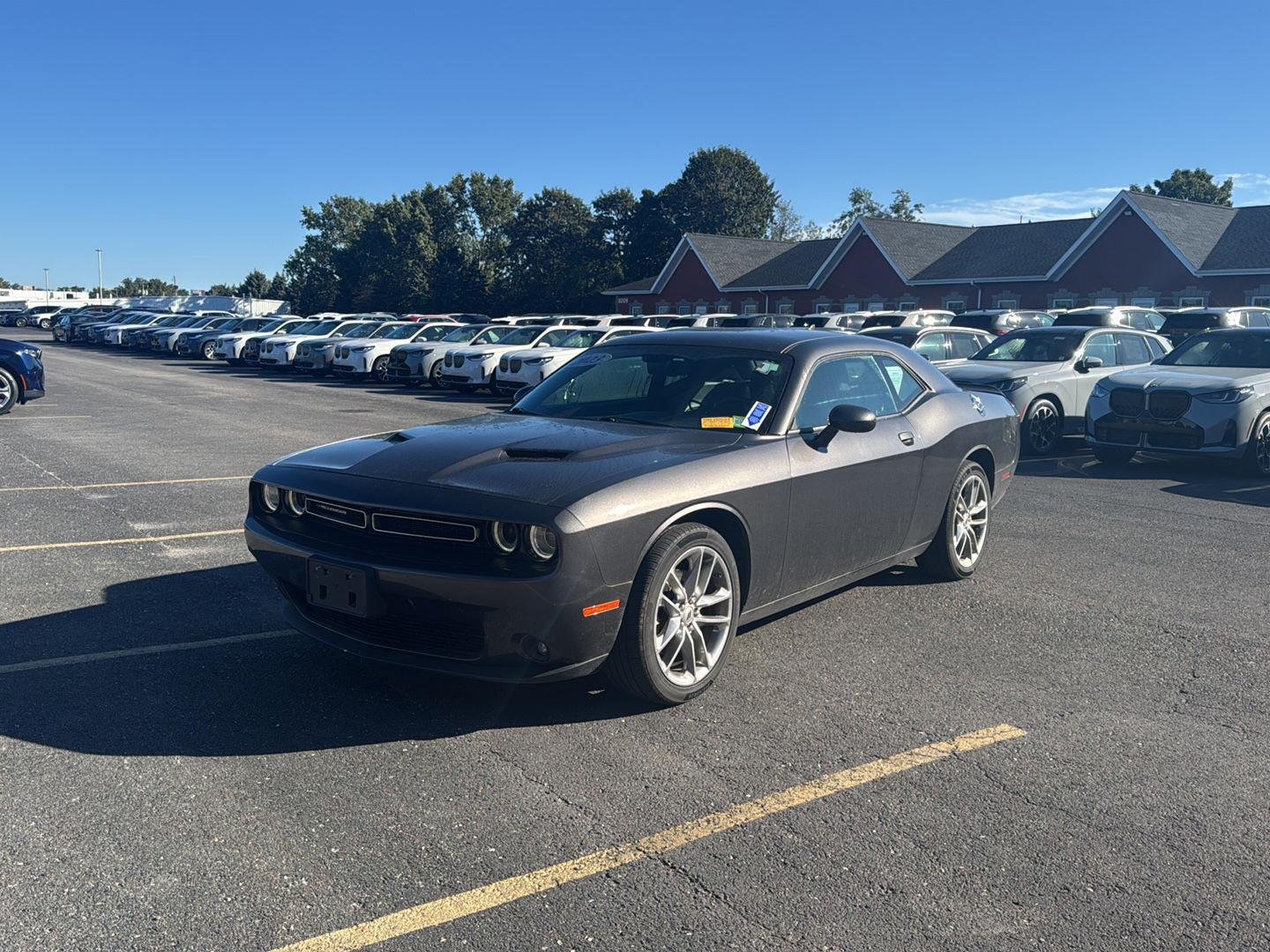 Used 2023 Granite Pearlcoat Dodge SXT image 7