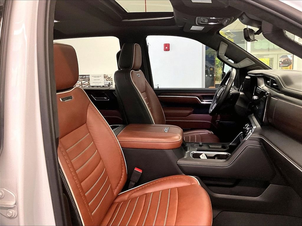 Used 2025 Summit White GMC Denali Ultimate image 11