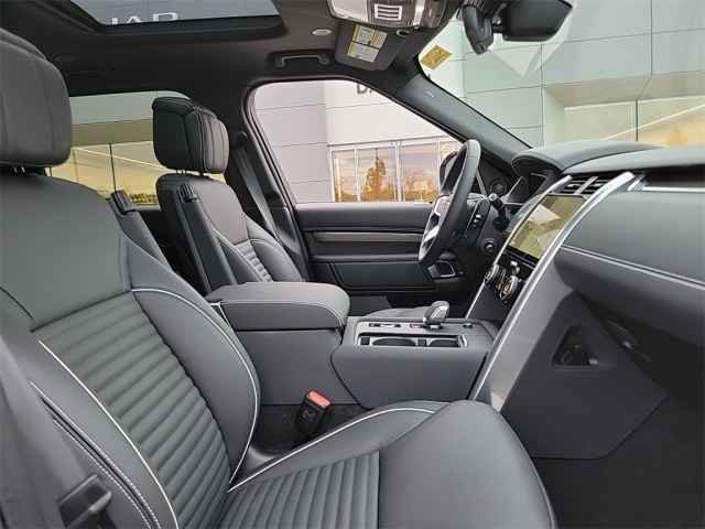 New 2024 Santorini Black Land Rover Metropolitan Edition image 17