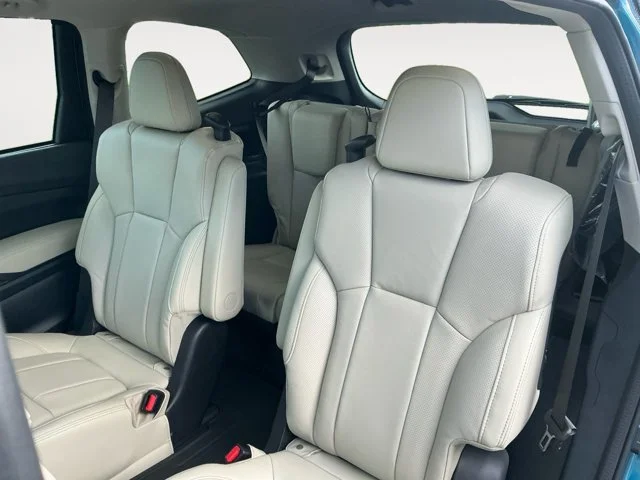New 2027 DEEPWATER BLUE PEARL Subaru Limited 7-Passenger image 13