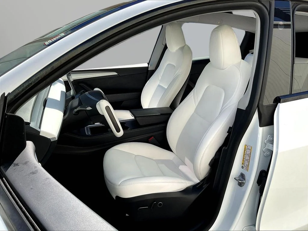 Used 2024 White Tesla Long Range image 21