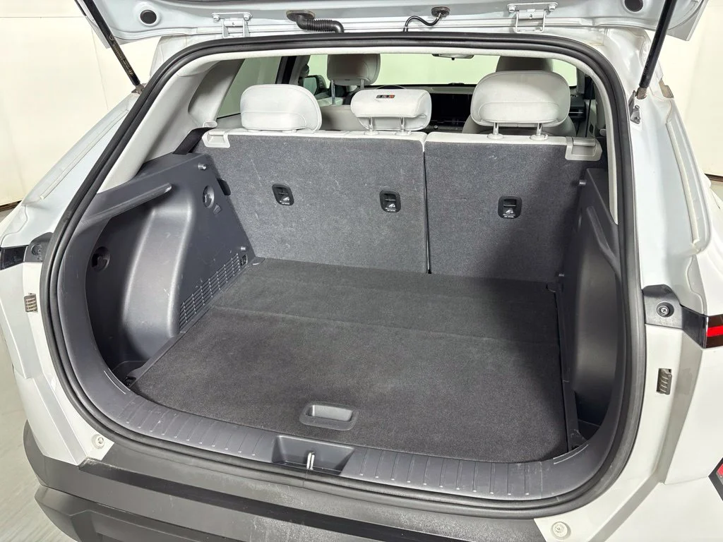 Used 2025 Gray Hyundai SEL image 20