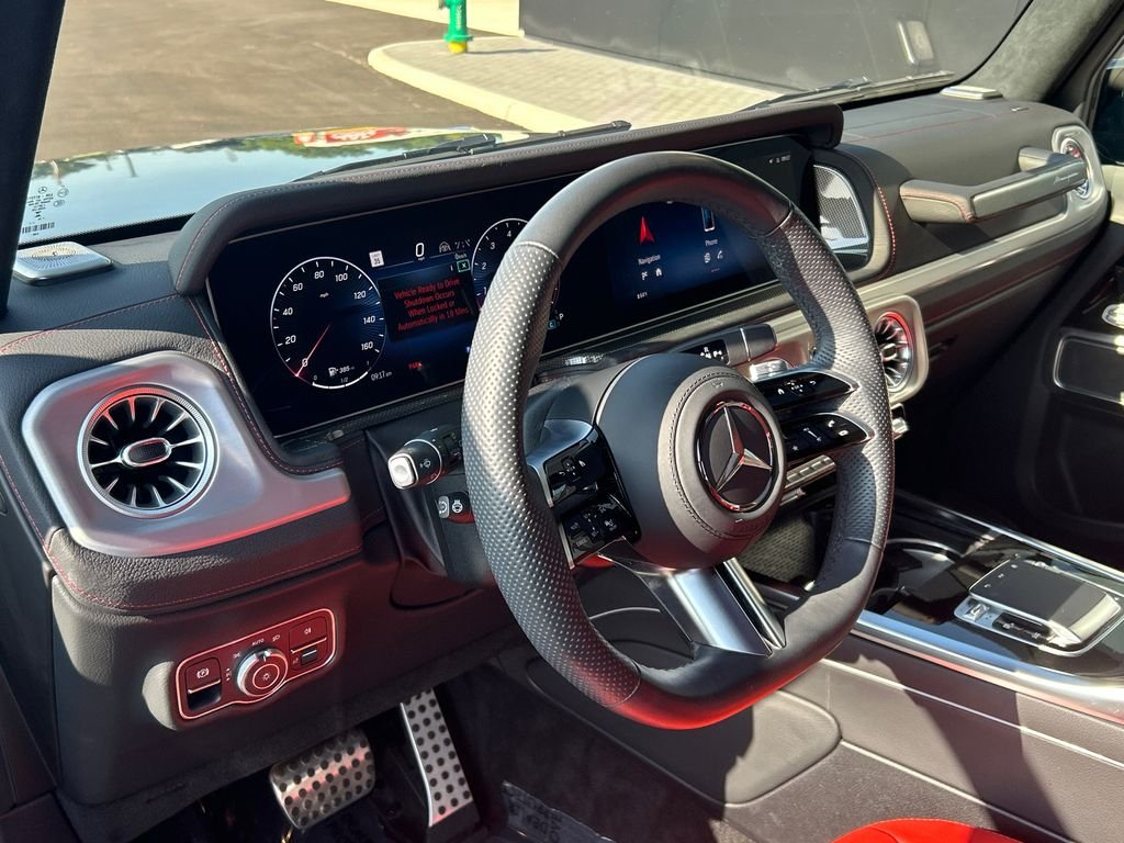 Certified Used 2025  Mercedes-Benz G 550 image 16