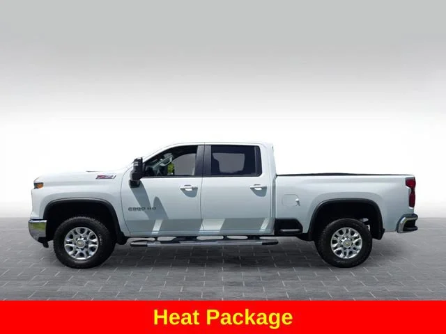 Used 2025 Summit White Chevrolet LT image 5