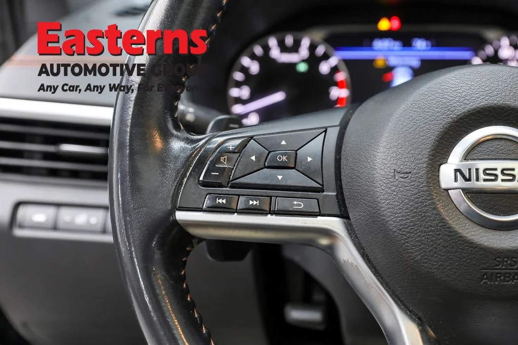 Used 2022 Black Nissan 2.5 SR image 15