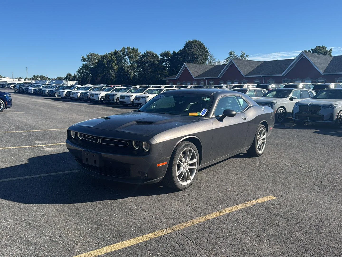 Used 2023 Granite Pearlcoat Dodge SXT image 7