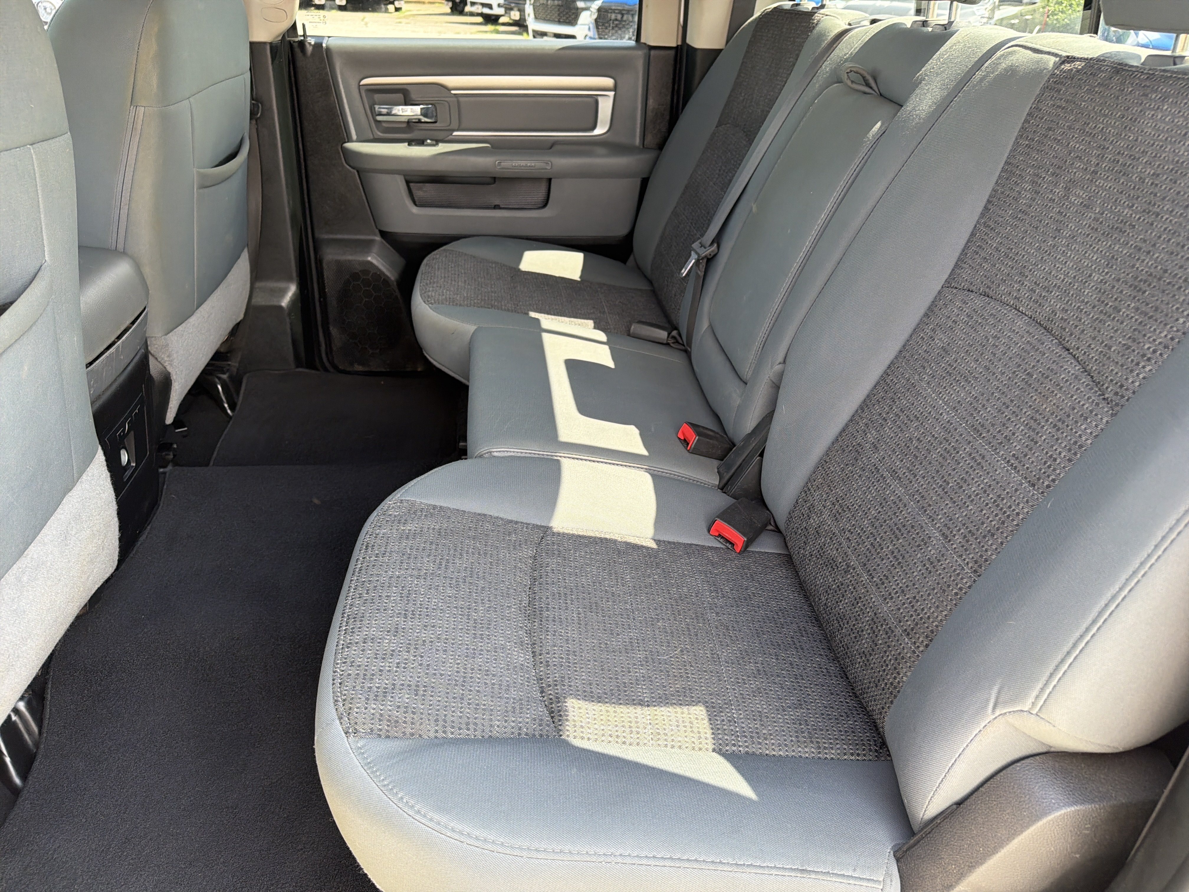 Used 2018 Bright White Clearcoat Ram Big Horn image 21