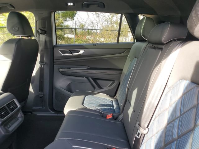 New 2026 White Volkswagen 2.0T SEL Premium R-Line image 10
