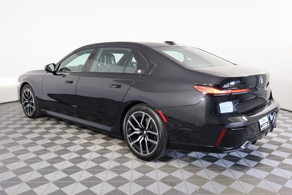 Used 2025 Black Sapphire Metallic BMW 740i image 6
