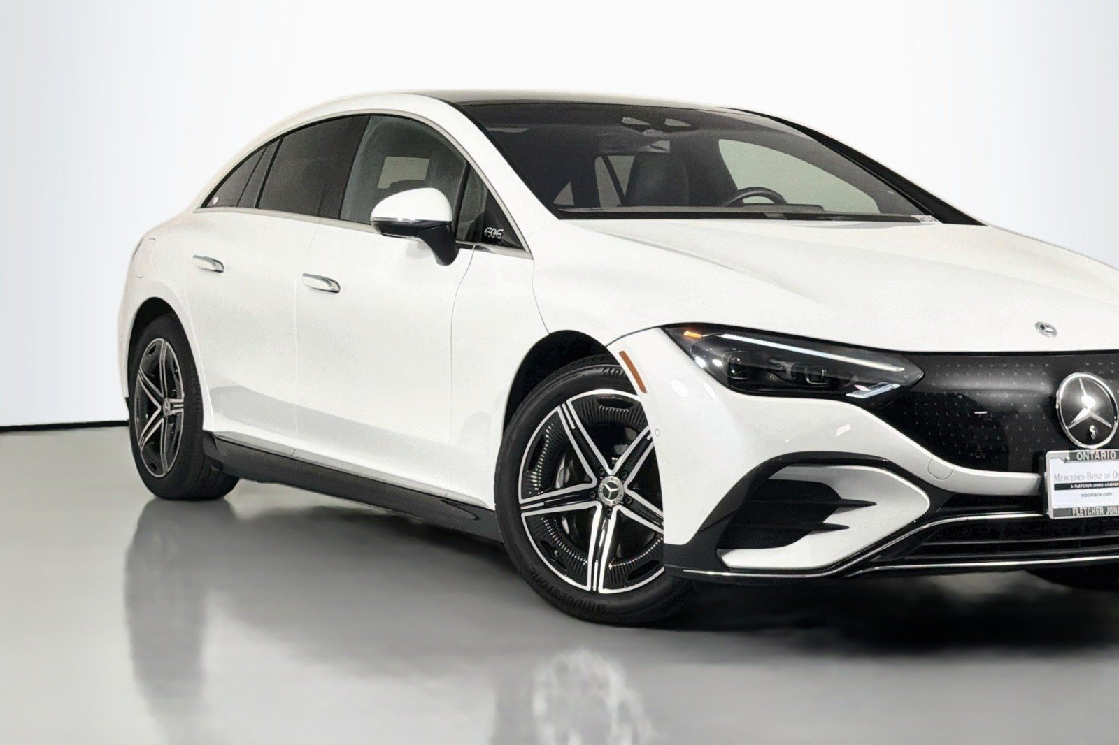 Certified Used 2023 MANUFAKTUR Moonlight White Metallic Mercedes-Benz 500 image 13