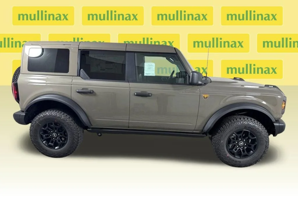 New 2026 Gray Ford Badlands image 22