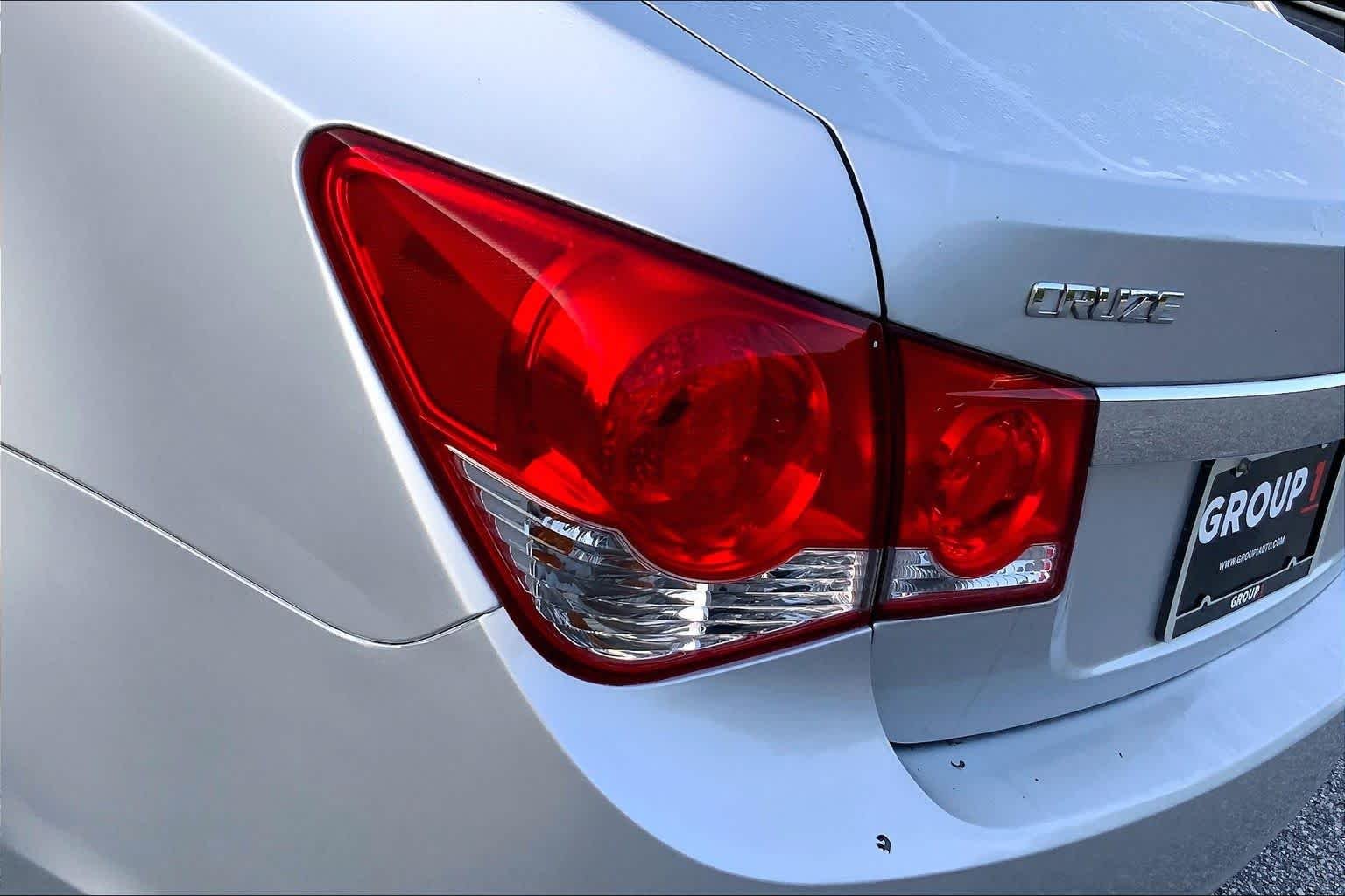 Used 2016 Silver Ice Metallic Chevrolet LS image 26