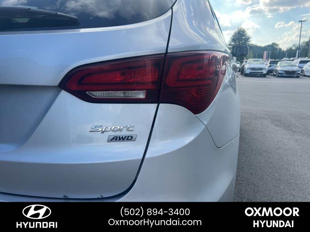 Used 2018 Sparkling Silver Hyundai 2.4L image 17