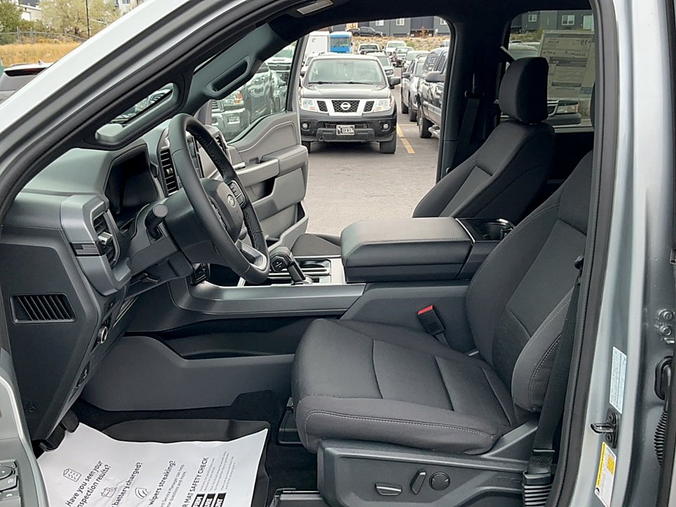 New 2026 Iconic Silver Metallic Ford XLT image 10