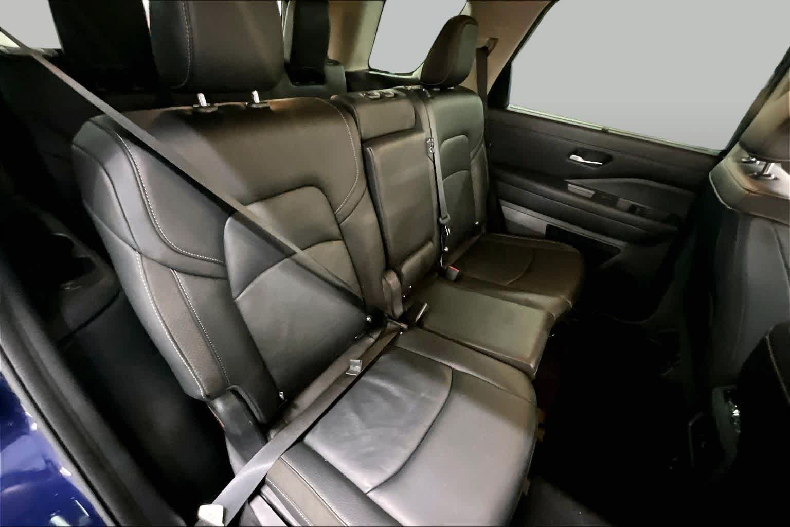 Used 2025 Deep Ocean Blue Pearl Nissan SL image 20