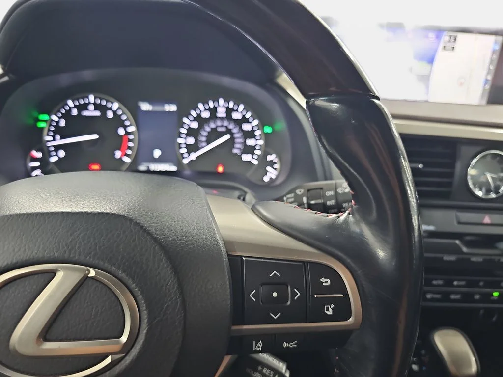Used 2016 Red Lexus 350 image 20