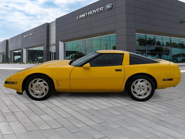 Used 1995 Yellow Chevrolet Base image 2