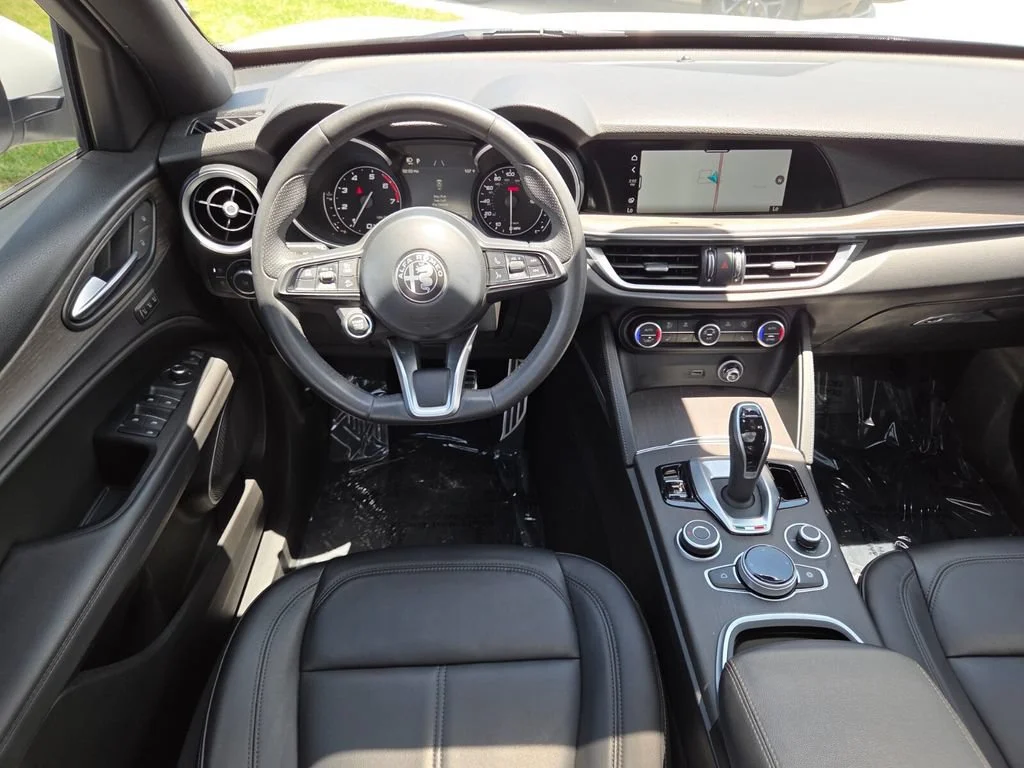Certified Used 2022 Alfa White Alfa Romeo Ti image 26