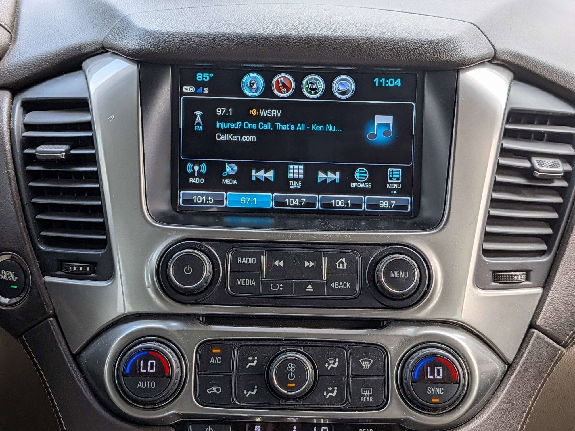 Used 2020 White Chevrolet Premier image 17