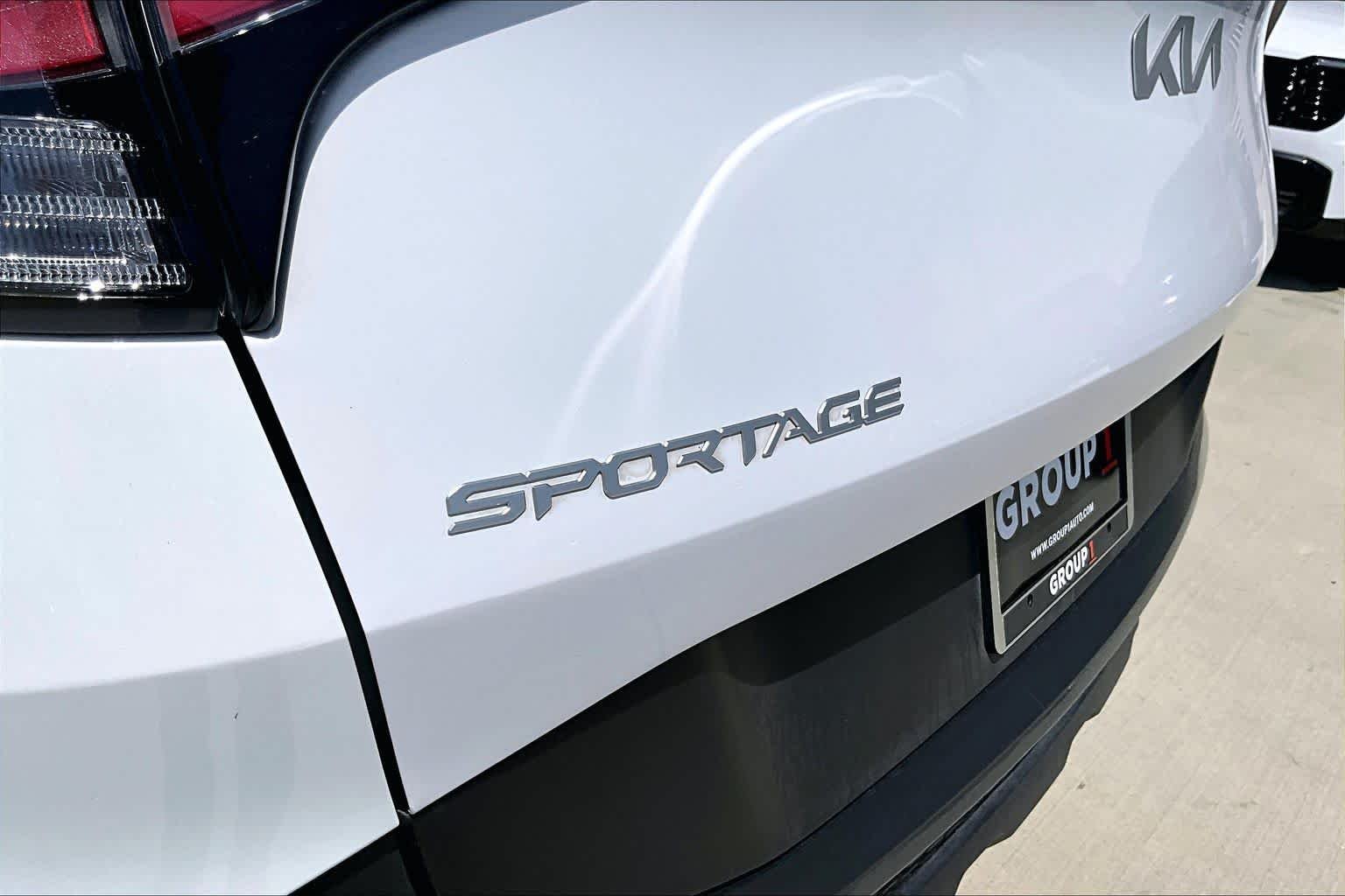 Used 2023 Glacial White Pearl Kia X-Line image 30
