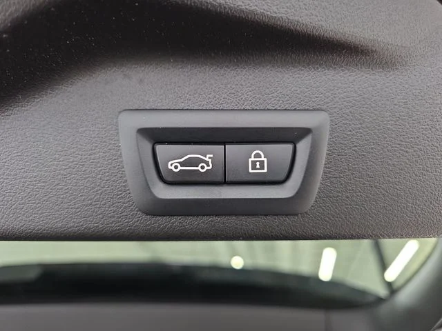 Used 2022 Arctic Gray Metallic BMW xDrive40i image 34