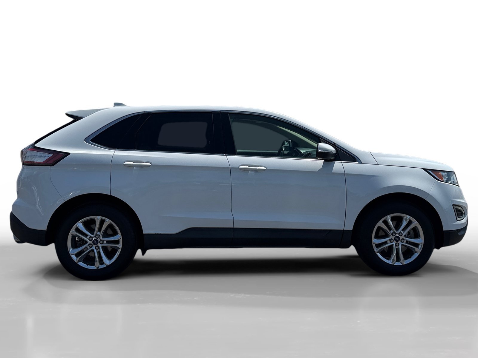 Used 2015 Oxford White Ford SEL image 6