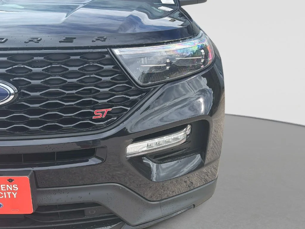 Used 2023 Agate Black Metallic Ford ST image 11