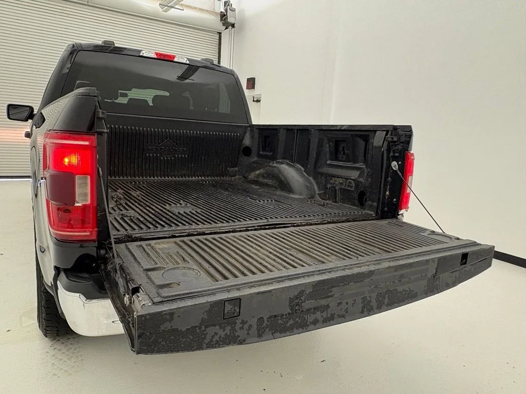 Used 2021 Black Ford XLT image 37