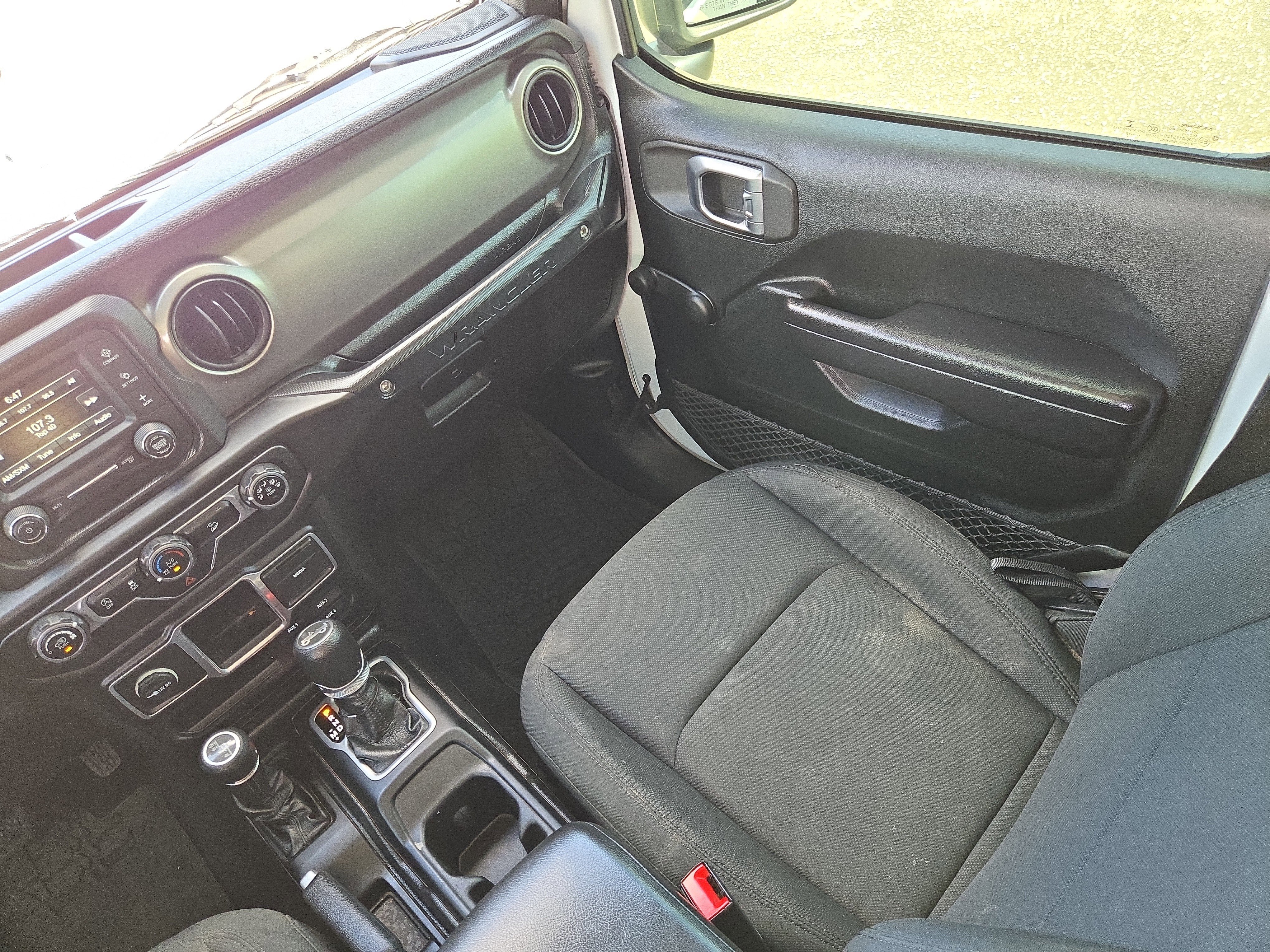 Used 2018 White Jeep Sport image 16