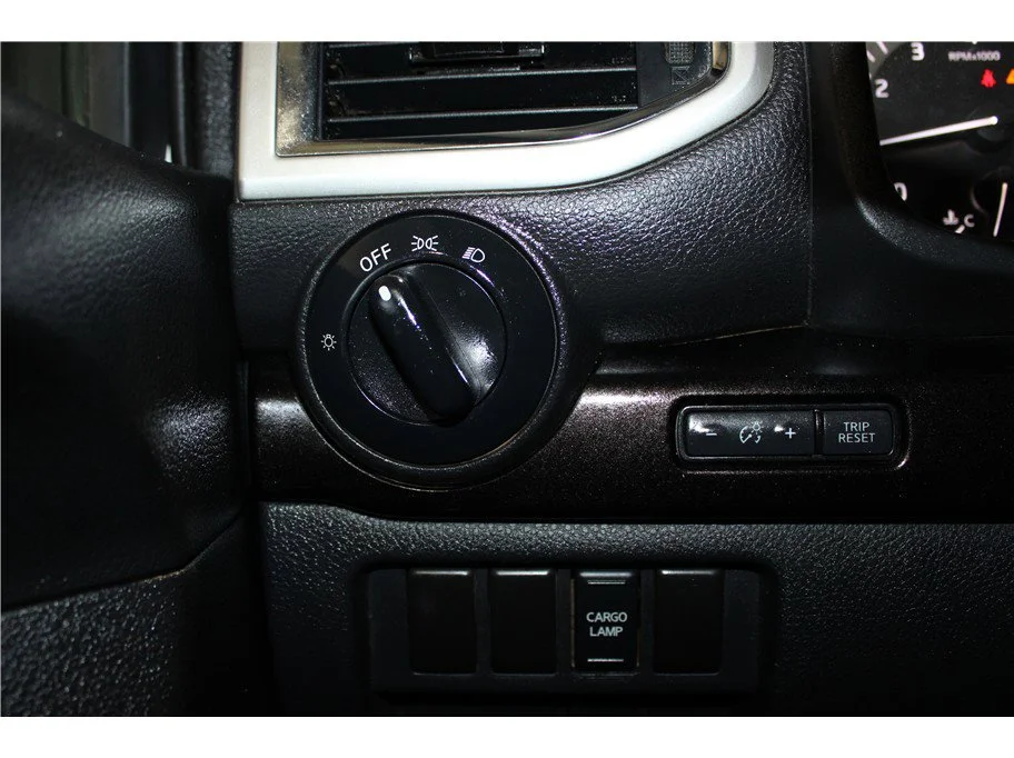 Used 2019 Glacier White Nissan SV image 23