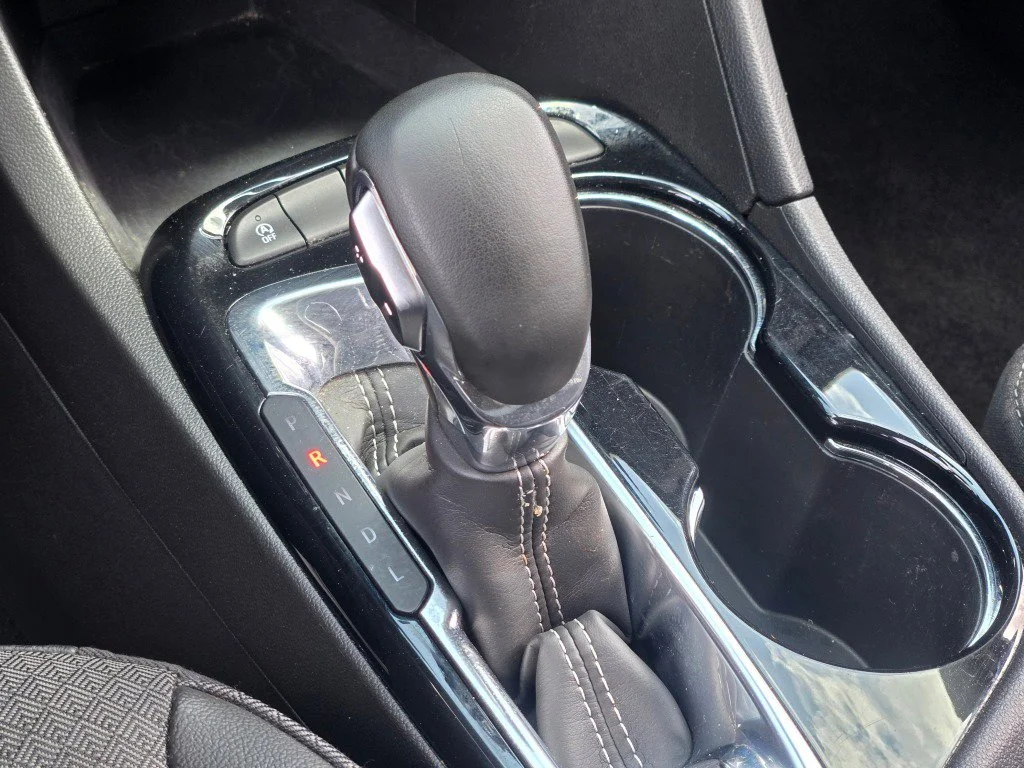 Used 2025 Ebony Twilight Metallic Buick Preferred image 27