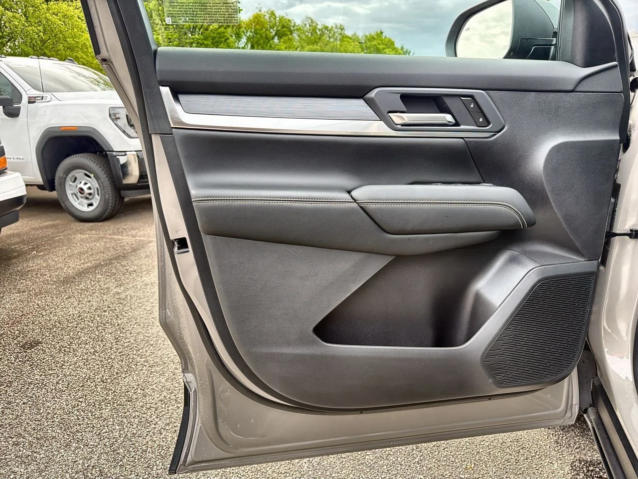 New 2026 Riverstone Metallic GMC Elevation image 18