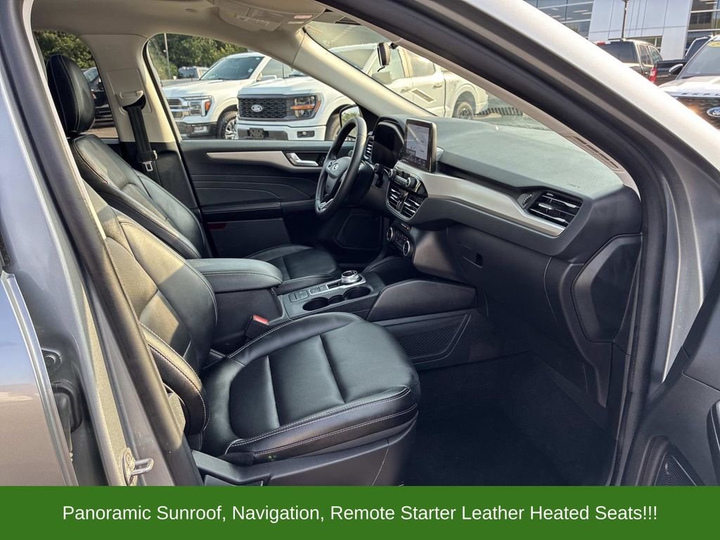 Used 2022 Silver Ford SEL image 9