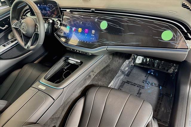 New 2026 MANUFAKTUR Moonlight White Metallic Mercedes-Benz E 350 image 57