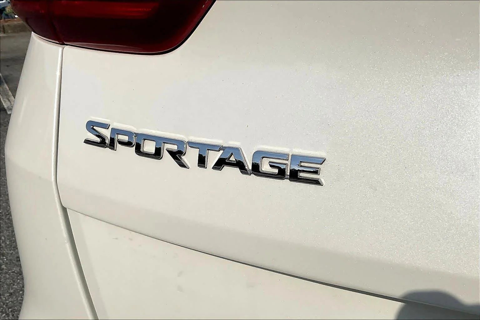 Used 2021 Snow White Pearl Kia EX image 30