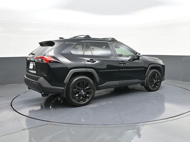 Used 2025 Black Toyota XLE Premium image 15