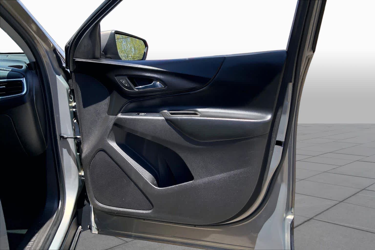 Used 2018 Pepperdust Metallic Chevrolet LT image 20