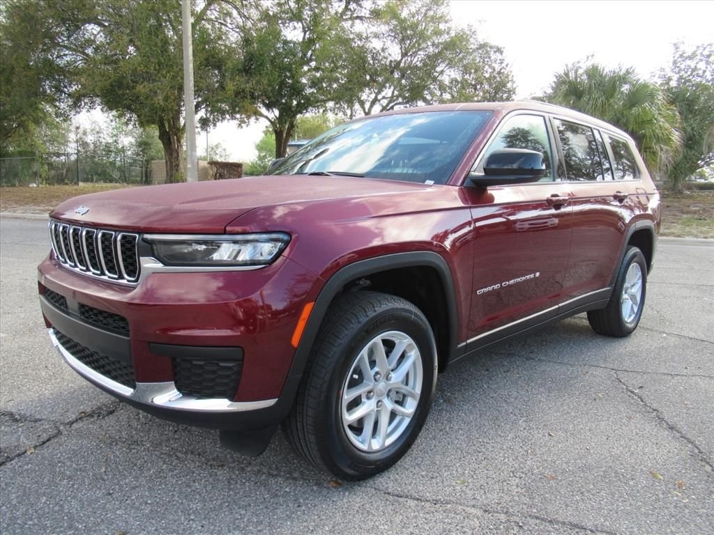New 2026 Velvet Red Pearlcoat Jeep Laredo X image 3